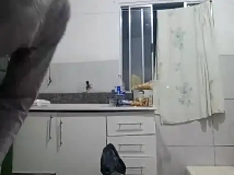 BrenoAvelar online show from May 3, 5:43 am