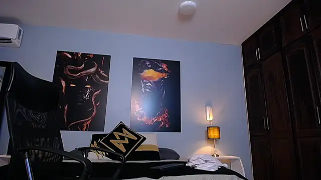 ChristopherBlack  online show from September 16, 1:23 pm