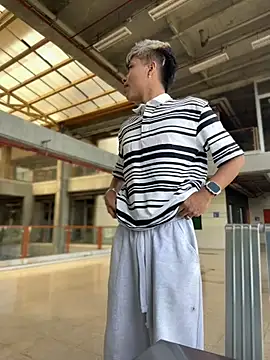 MaxiWildd online show from July 10, 3:26 pm