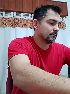 Bradd 32 online show from June 27, 11:57 am