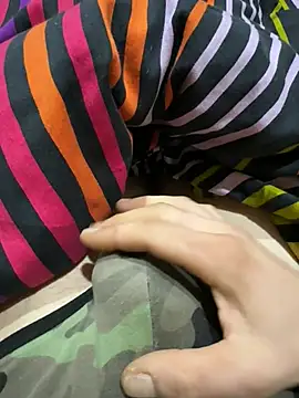 adiluci1 online show from February 15, 4:07 am