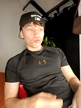 Snapshot of Logan_sixxer chatting on September 27, 2:53 am Logan sixxer online show from September 27, 2:53 am