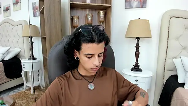 Ibratxandy online show from February 10, 9:08 pm