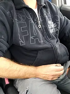 Snapshot of cazzoweb chatting on October 3, 10:31 am cazzoweb online show from October 3, 10:31 am