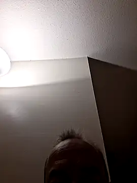 pullitoff online show from April 15, 1:05 am