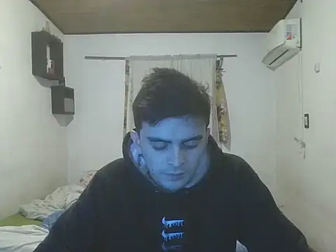 Rodrigo99 9 online show from May 7, 5:24 pm