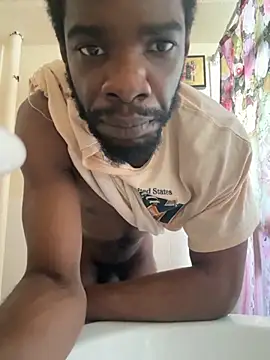 BigBDMari online show from September 19, 8:08 pm