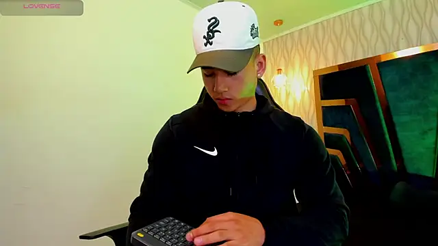 Draven Marceaux online show from September 20, 12:05 pm