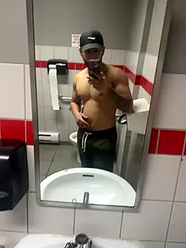 Yinigi online show from January 17, 4:04 am