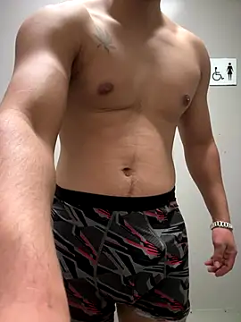 Yinigi online show from November 12, 3:34 am