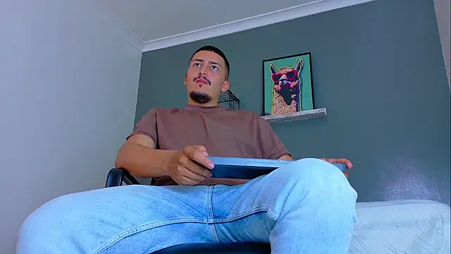 MrFox   online show from April 10, 7:32 pm