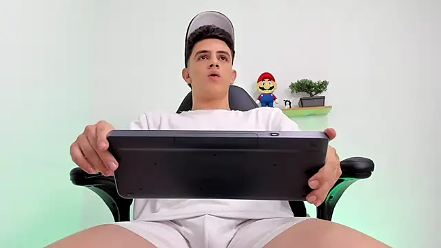 Mikecooper online show from January 17, 7:27 pm