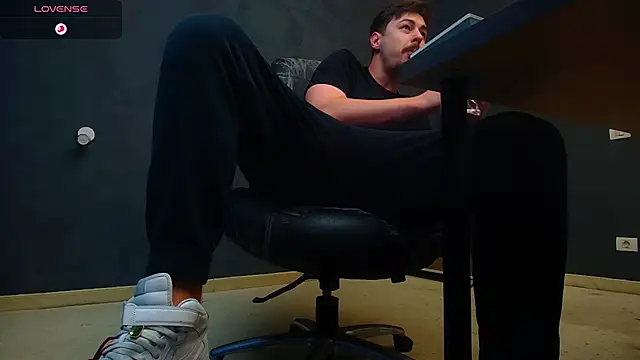 EnzoRace online show from November 5, 6:04 am