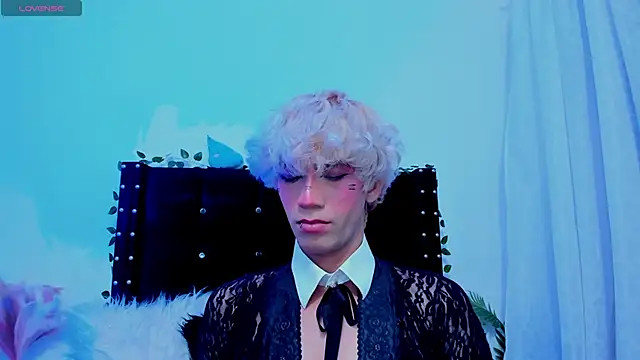 Cooperrosscute233 online show from November 6, 4:59 am