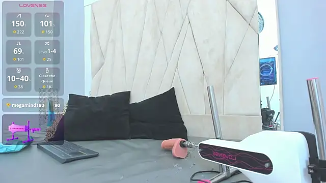 owen  johnson online show from September 27, 12:36 pm