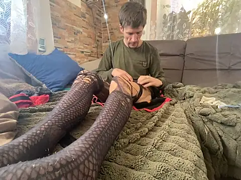 Salon1986 online show from September 30, 6:19 am