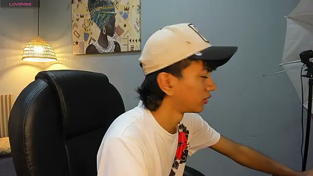 markbowie online show from March 3, 1:29 pm