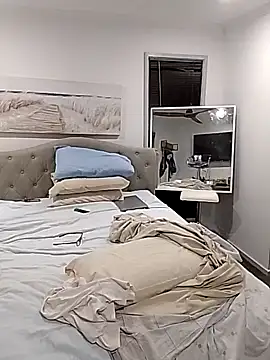 iamthepublickmasterbater online show from October 14, 12:23 pm