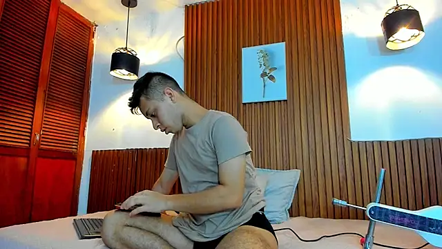 David niet online show from November 8, 6:11 pm