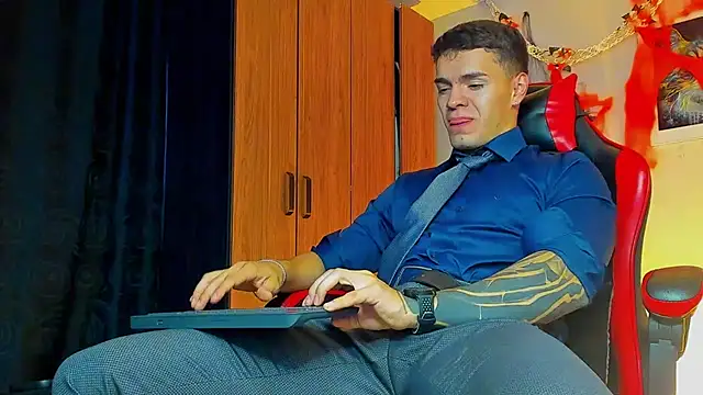 ALPHA DOMINUS  online show from October 20, 3:32 am