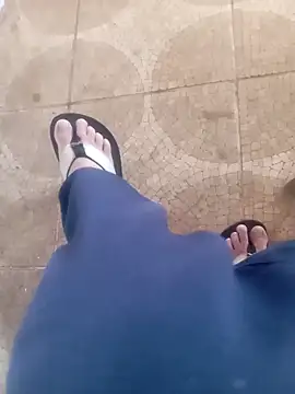 Snapshot of safadinhoo007 chatting on October 23, 10:51 am safadinhoo007 online show from October 23, 10:51 am