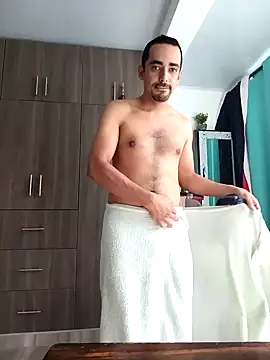 stivenlujan69 online show from January 8, 3:17 pm