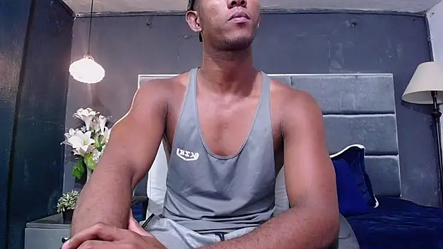 blackbignude online show from October 26, 2:13 am