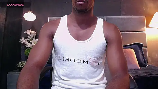 blackbignude online show from October 15, 1:35 am