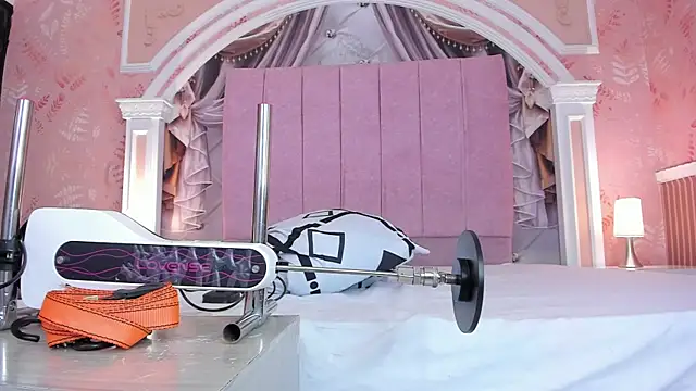 magnus serket online show from September 16, 12:06 pm