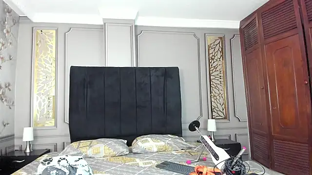 magnus serket online show from March 2, 11:39 am