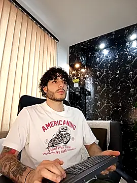 Rafael Mendezz online show from December 15, 9:12 pm