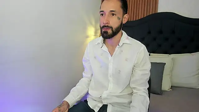 Hisoka 011 online show from February 9, 7:51 pm