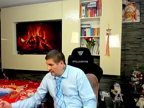 SpartacusDaddy48 online show from February 6, 4:48 pm