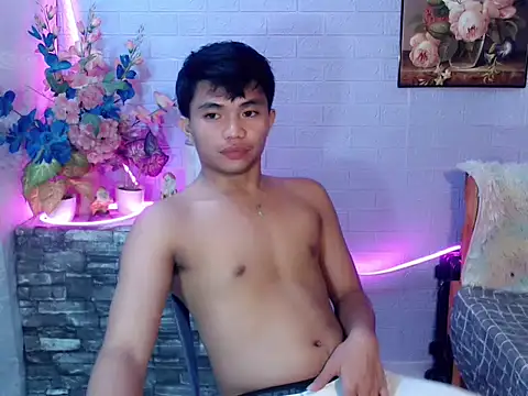 mostwantedtwink online show from June 7, 4:03 pm