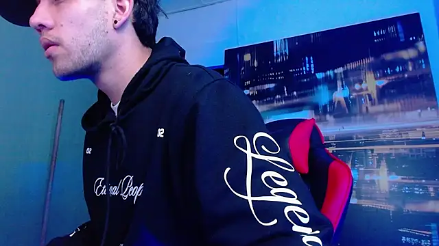 alexgiraldo   online show from April 14, 10:04 am