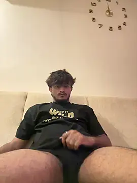 seenu2101 online show from June 24, 6:33 pm