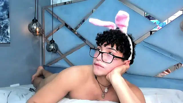 Valentin0 3 online show from November 6, 9:07 pm