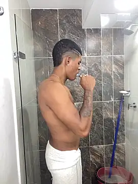 Nick Jackson  online show from February 6, 8:06 pm