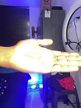 Nick Jackson  online show from February 16, 8:01 am