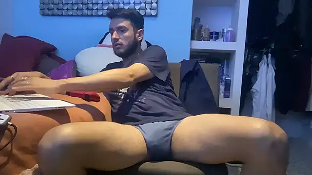 Alexitho25 online show from November 26, 9:45 am