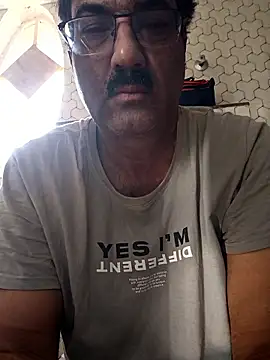 moonflower25 online show from January 16, 4:48 am