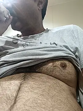 moonflower25 online show from November 11, 6:18 am