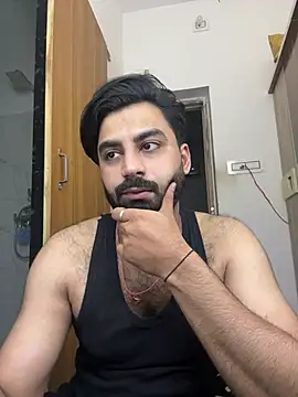 hottestboy03 online show from August 3, 10:43 am