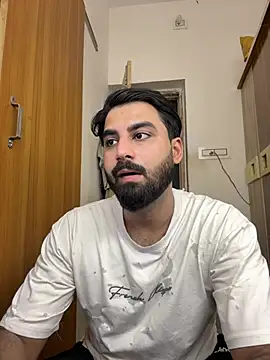 hottestboy03 online show from August 3, 7:07 am