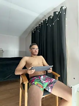 Spencer10 online show from October 23, 1:31 am