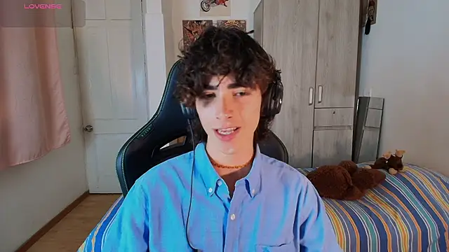 Nude Boy18 online show from January 16, 2:58 am