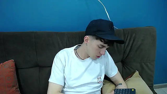 Jheampiiero online show from November 13, 3:28 pm