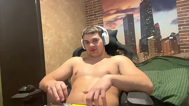 MusclePhantom online show from February 26, 10:55 pm