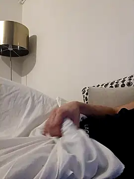 Snapshot of joette19cm chatting on October 5, 12:25 am joette19cm online show from October 5, 12:25 am