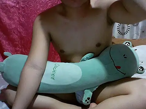 alhex gay26 online show from December 17, 2:13 pm